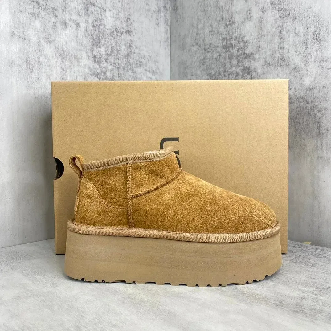 UGG UGG Classic Short Caramel Platform Boots Brown