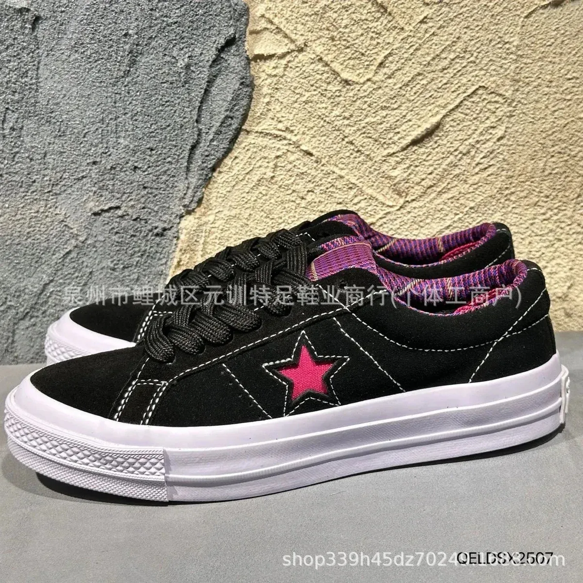 Converse Converse One Star Black Pink Canvas Sneakers Black - 1