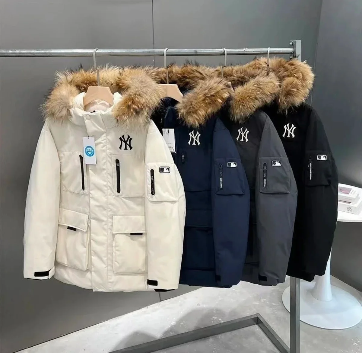 New York Yankees New York Yankees Parka with Fur Hood Winter Coat White - 1