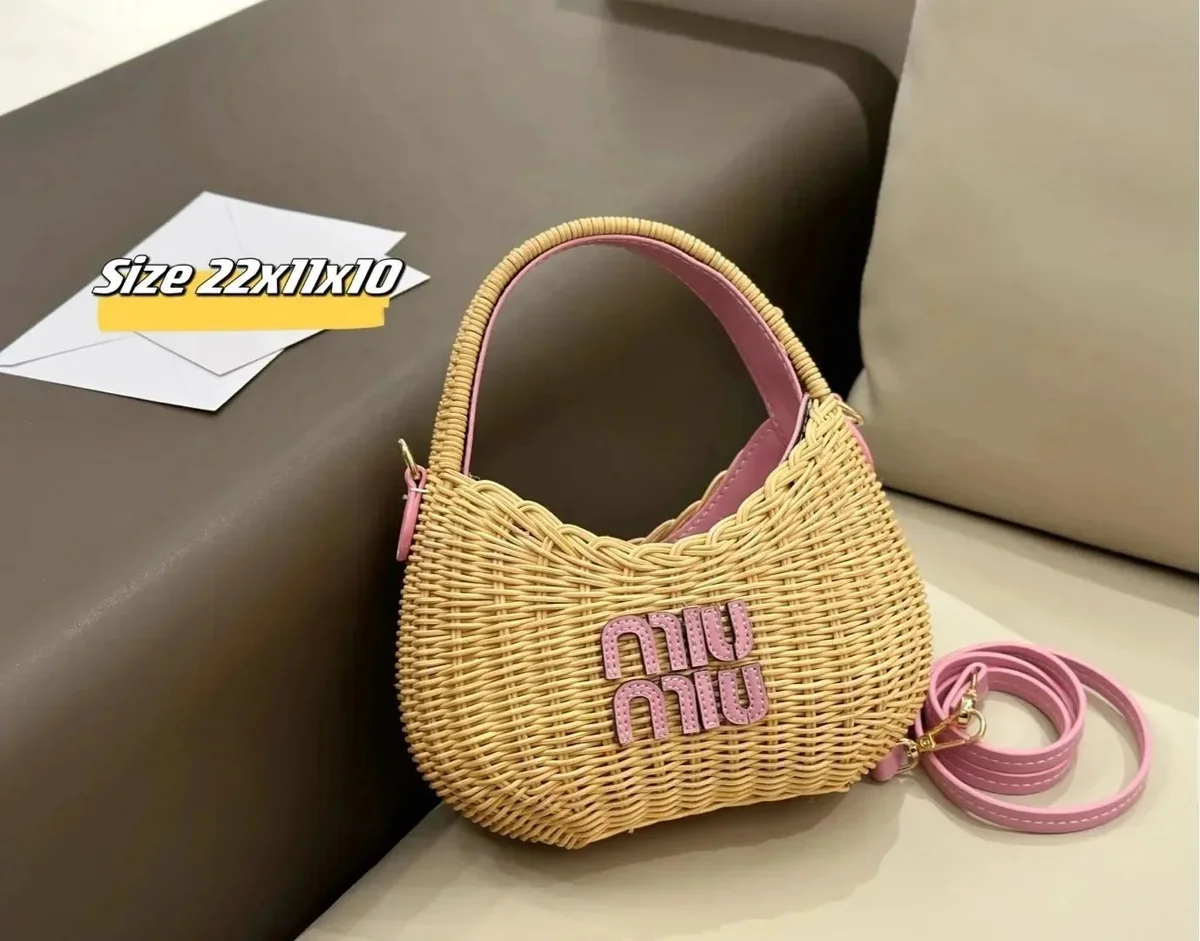Miu Miu Miu Miu Woven Straw Hobo Bag Pink Pink - 1