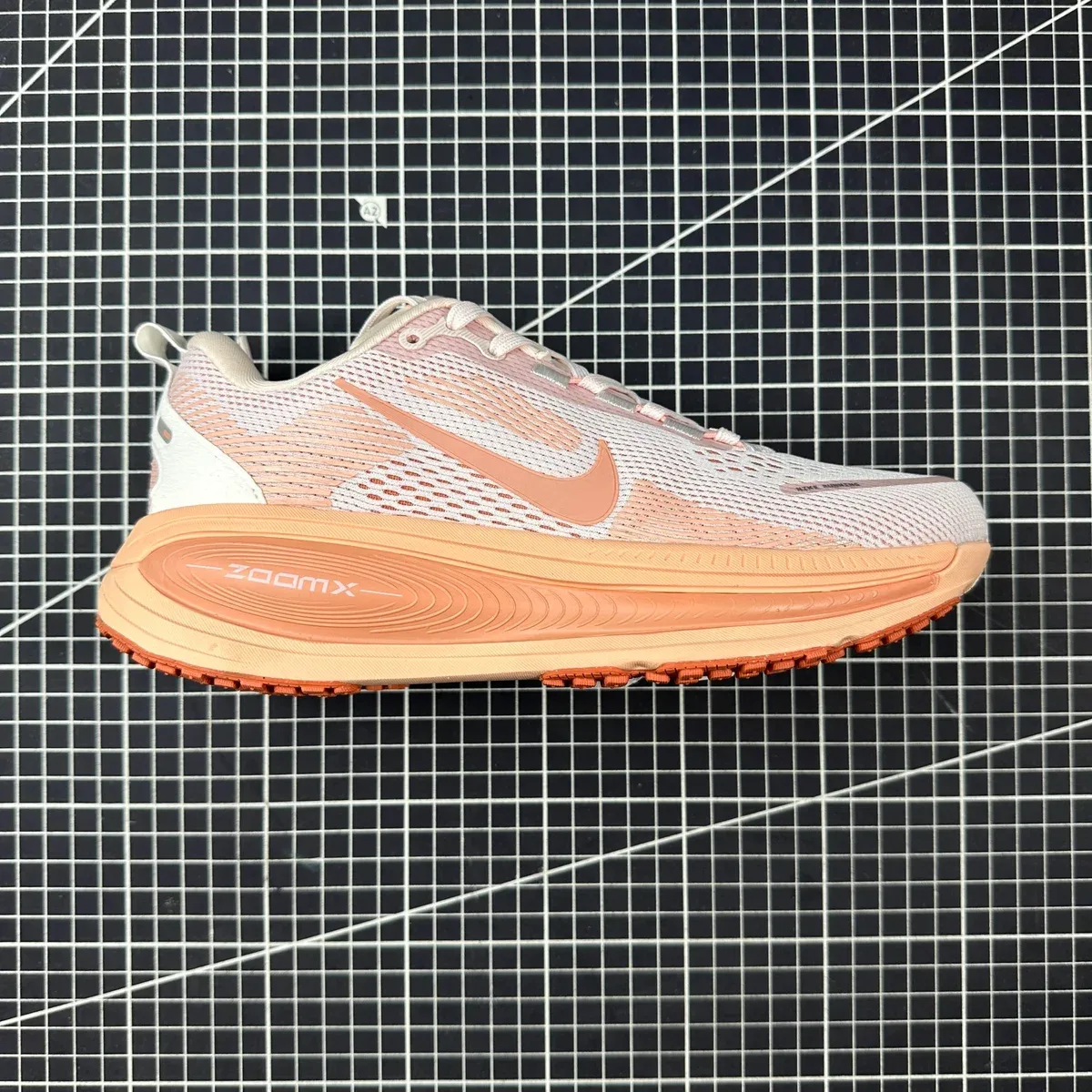 Nike Nike Vomero 18 Peach Running Sneaker Beige
