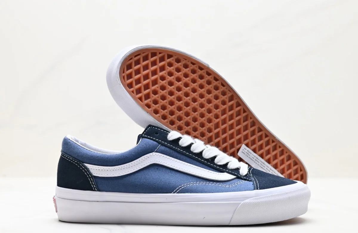 Vans Vans Old Skool Classic Blue White Sneakers Blue - 1