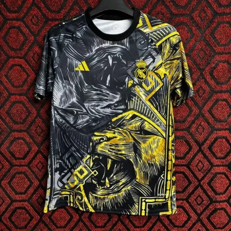 Other Unisex T-Shirt with Lion Print in Black and Yellow Black - 1