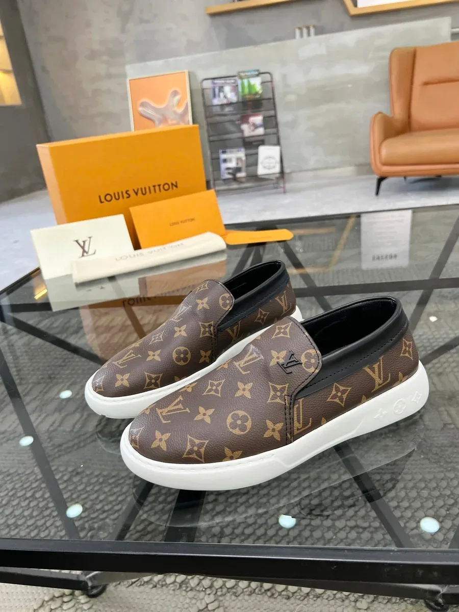 Louis Vuitton Louis Vuitton LV Trainer Monogram Brown White Sneakers Brown