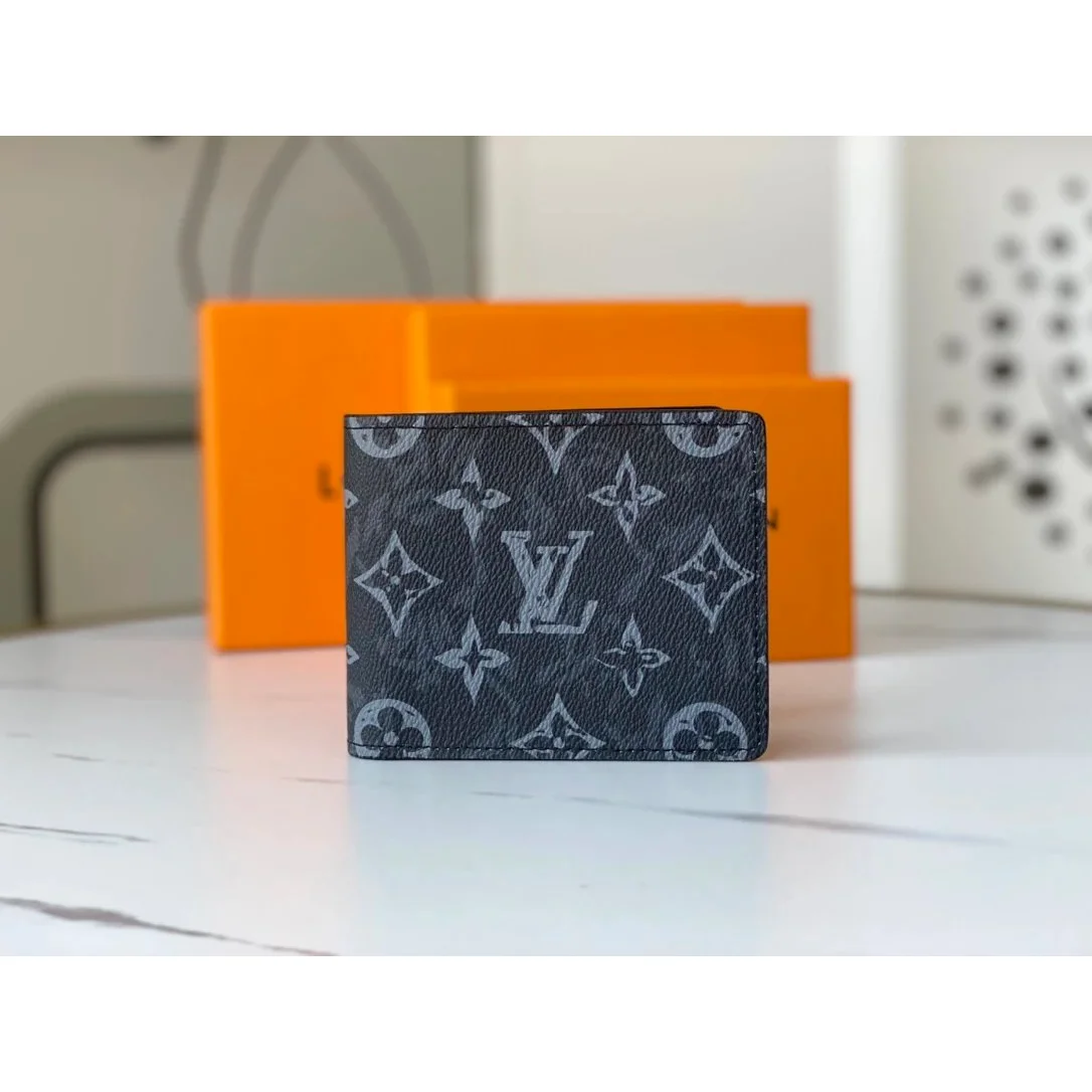 Louis Vuitton Tabi Monogramm-Geldbörse in Grau