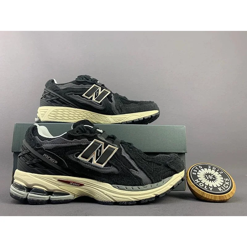 New Balance New Balance 1906D Black/White Sneakers Black - 1