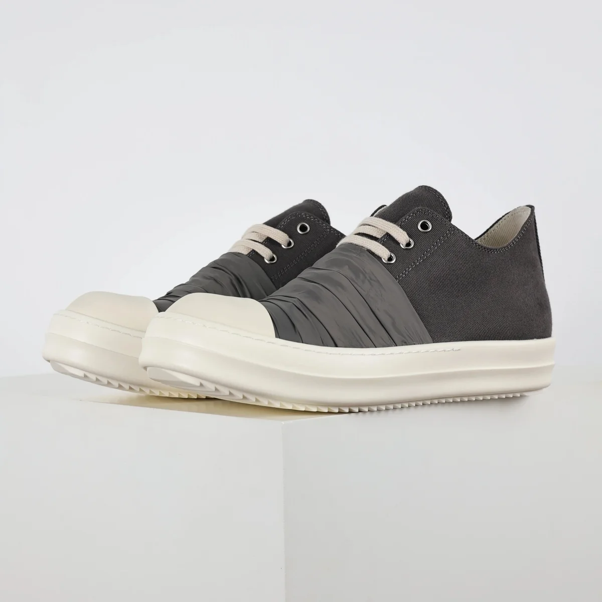 Rick Owens Rick Owens DRKSHDW Geobasket Grey Silk Canvas Low Top Sneakers Grey - 1