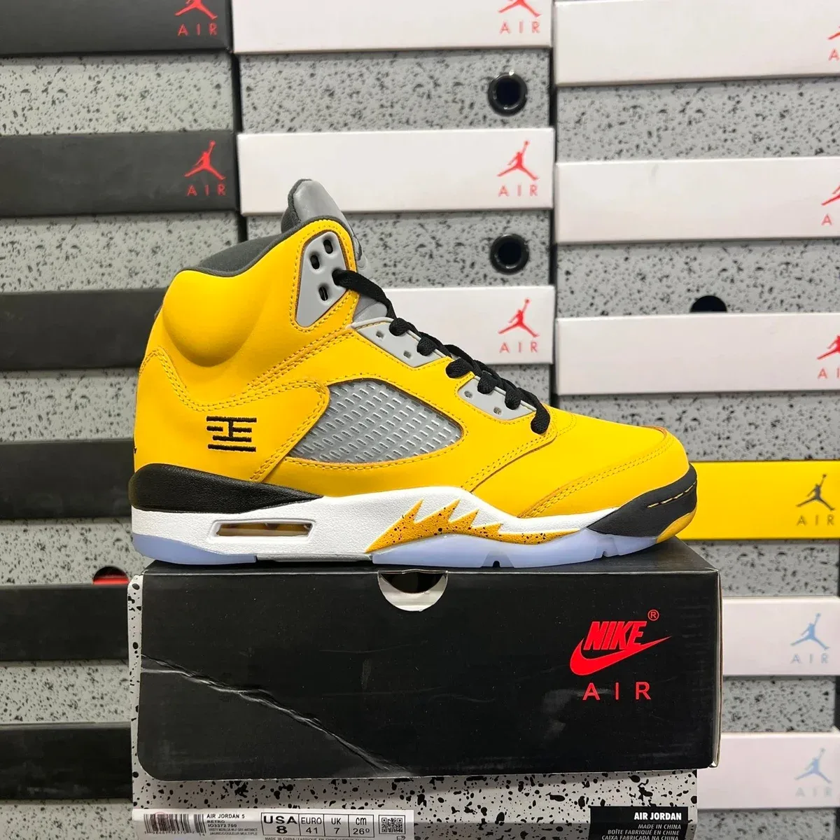 Nike Nike Air Jordan 5 Yellow Ochre Sneakers Yellow - 1