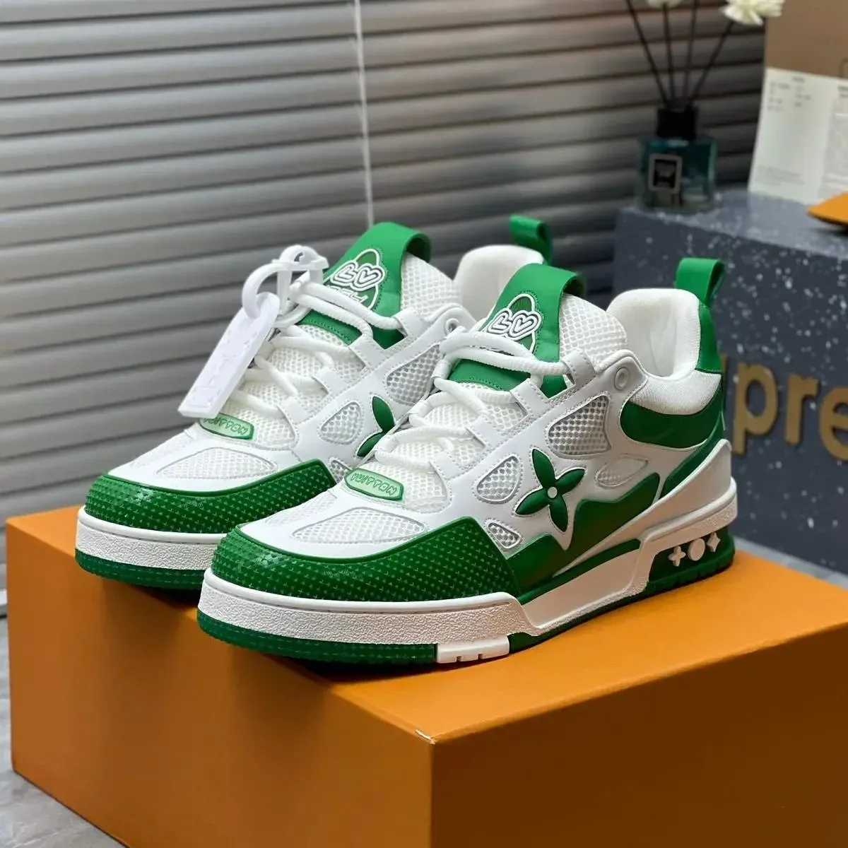 Louis Vuitton Louis Vuitton LV Trainer Green/White Sneakers Multicolor