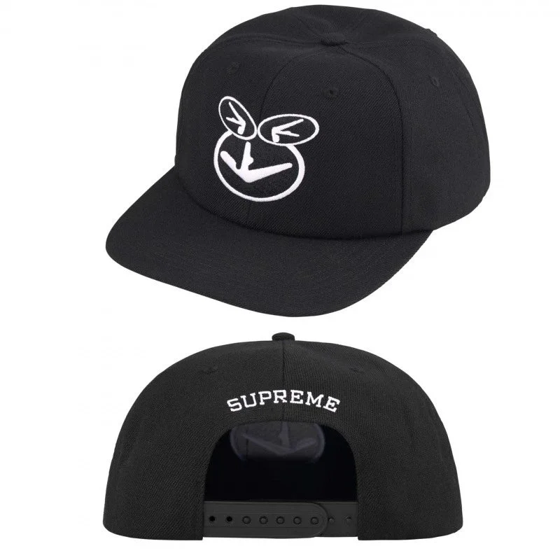 Supreme Supreme x Kaws Black Snapback Cap Black - 1