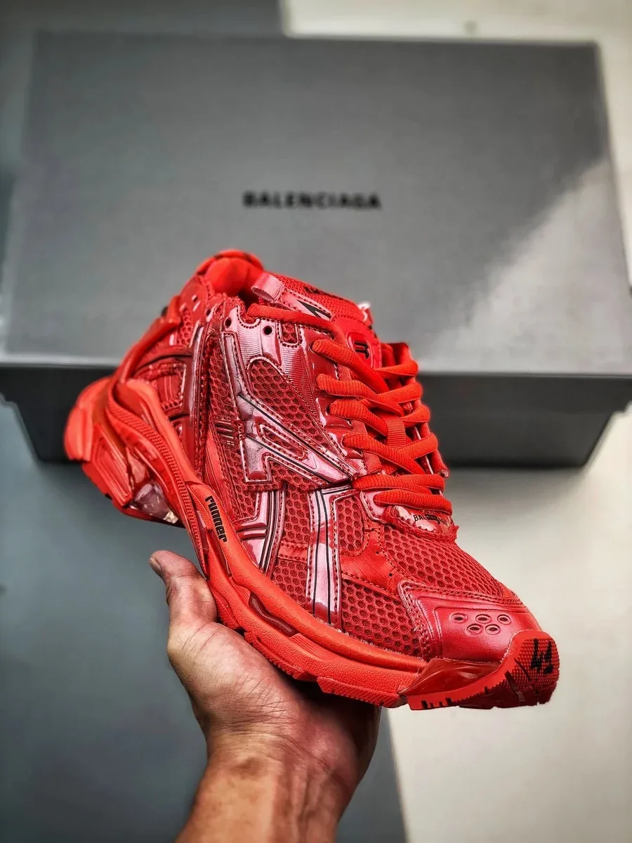 Balenciaga Balenciaga Runner 4 Triple Red Sneakers Red - 1