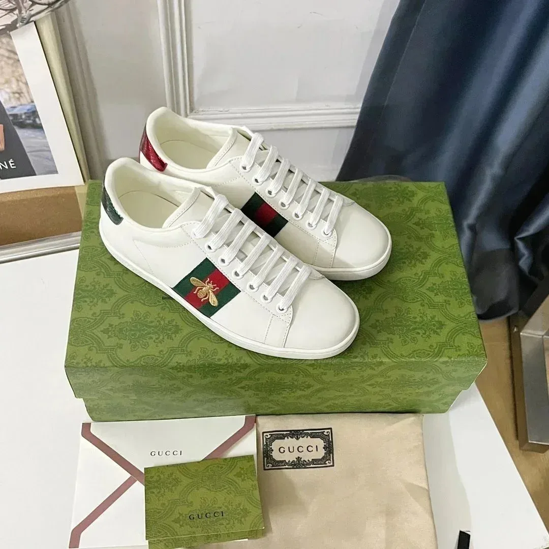 Gucci Gucci Ace White/Green-Red Web Bee Sneakers White