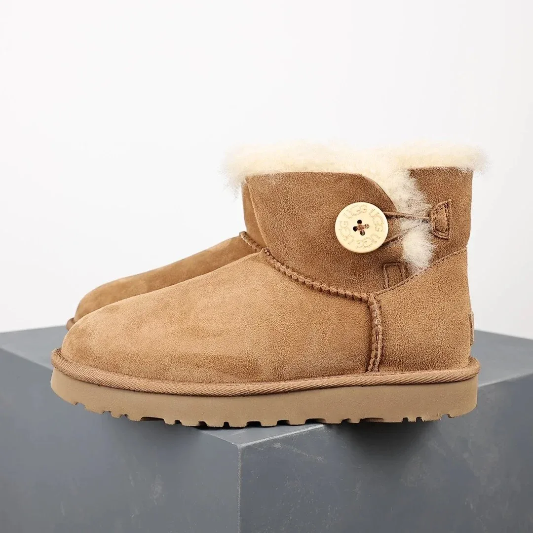 UGG UGG Classic Short贝莉纽扣栗棕 Boots Brown