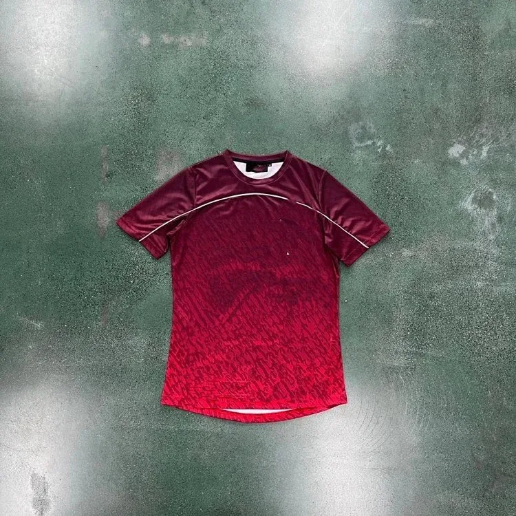 Other Red Gradient T-Shirt with White Accents Red - 1