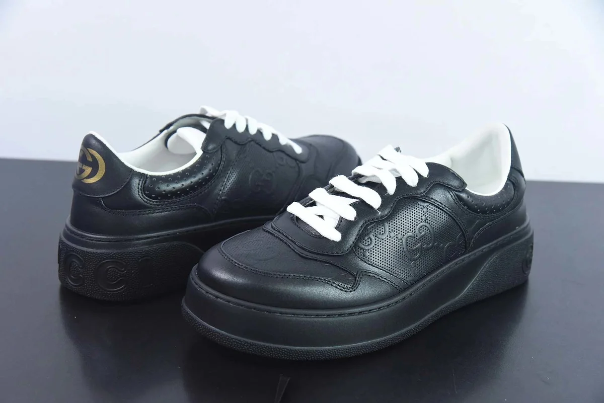 Gucci Gucci Runners Black/Gold Sneakers Black - 1