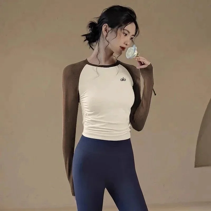 Alo Yoga Alo Raglan Sleeve Top Beige/Brown Yoga Beige - 1