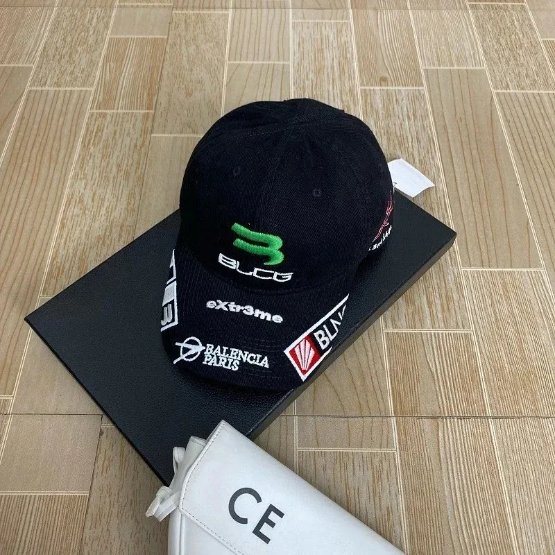 Balenciaga Balenciaga eXtr3me Black Cap with Multicolor Embroidery Black - 1