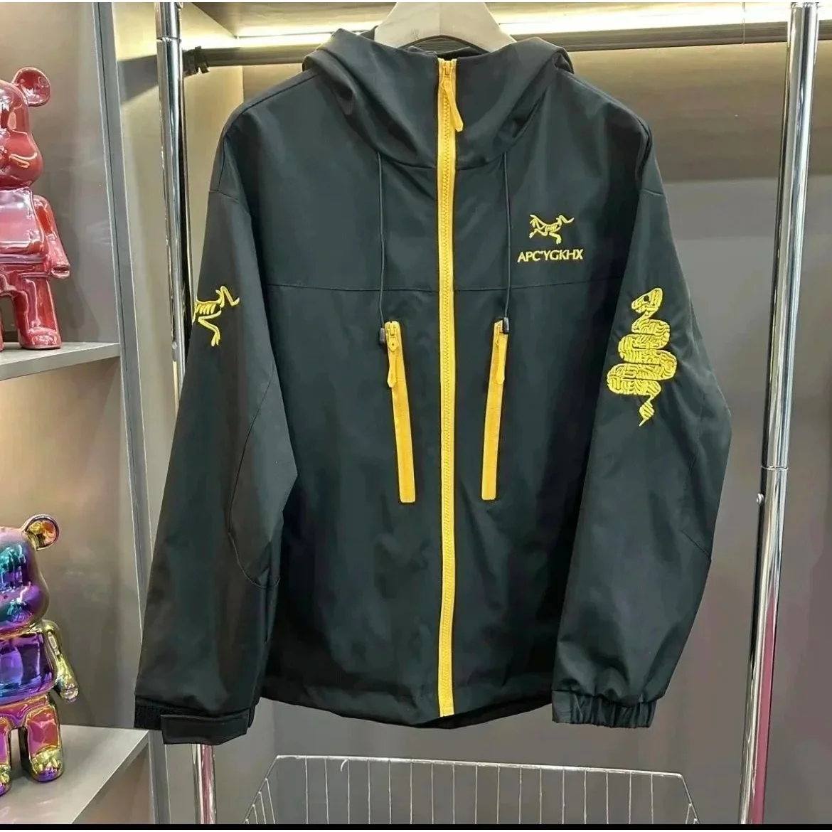 Arc'teryx Arcteryx Black/Yellow Hooded Jacket Black