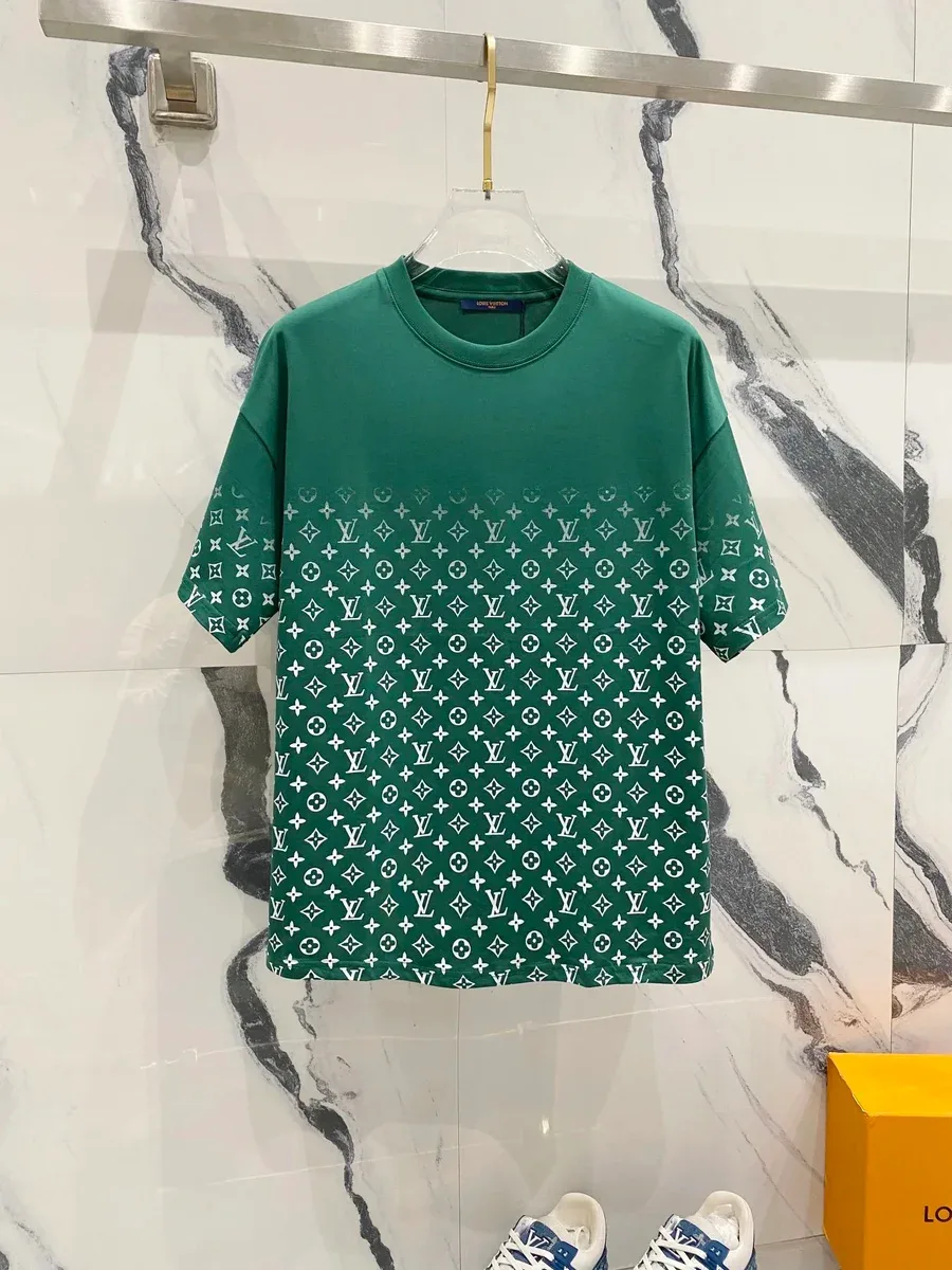 Louis Vuitton Louis Vuitton Monogram Green/White T-Shirt Green