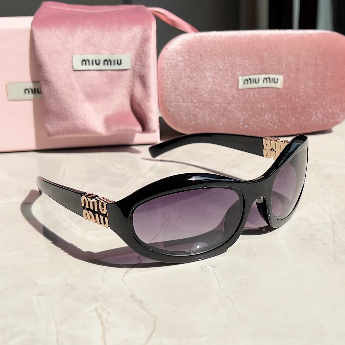 Miu Miu Miu Miu Black Gradient Sunglasses with Logo Arms Eyewear Black - 1