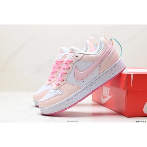 Nike Nike Dunk Low Bubblegum Pink/White Sneakers Pink