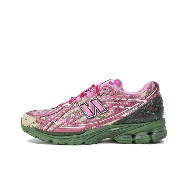 New Balance New Balance 2002R Pink Camo Sneakers Pink