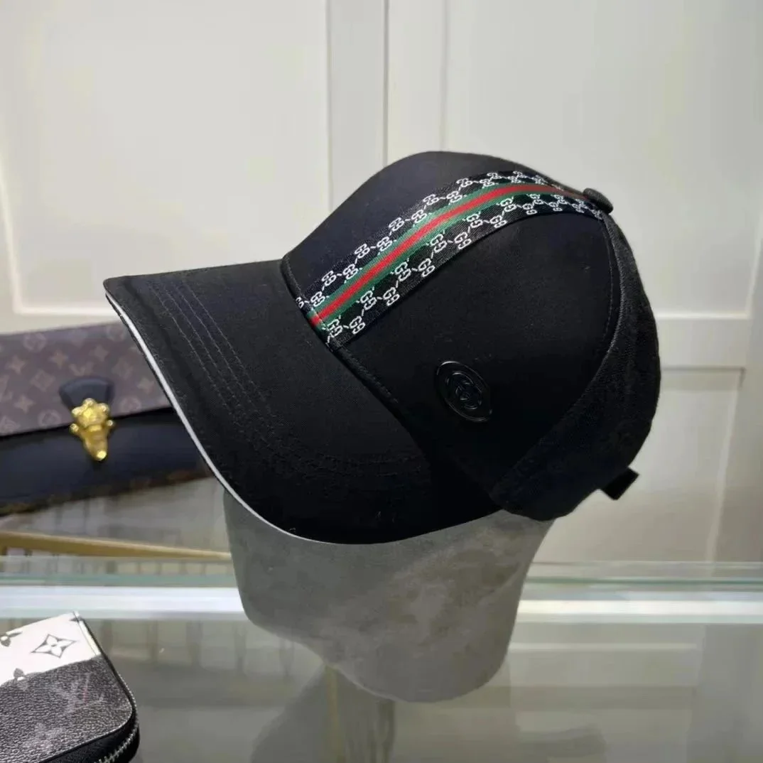 Gucci Gucci Black GG Logo Baseball Cap Black - 1