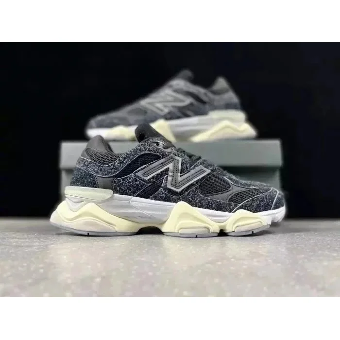 New Balance New Balance 9060 Black & Grey Sneakers Black - 1