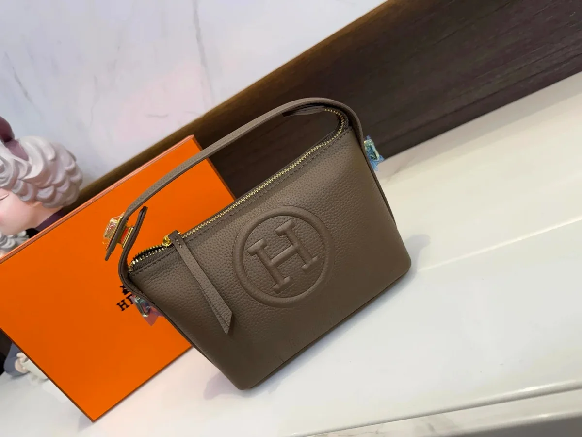 Hermès Etui Bag in Togo Leather