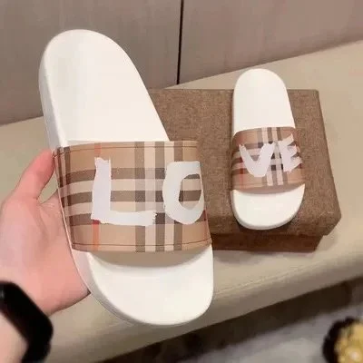 Burberry Burberry Love Plaid Slide Sandals White White - 1