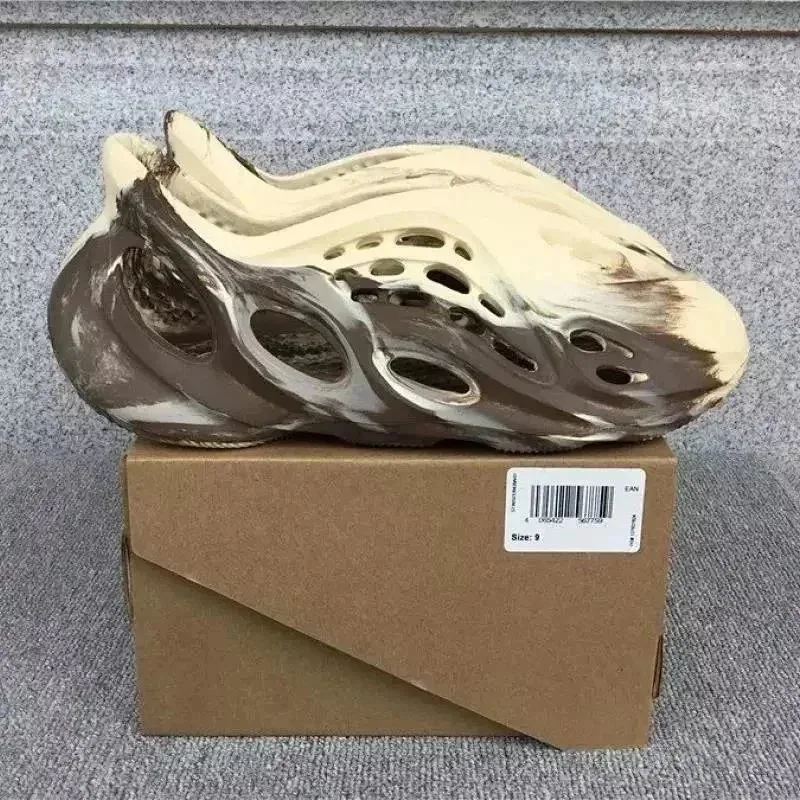 Yeezy Adidas Yeezy 700 Inertia Beige Sneakers Beige - 1