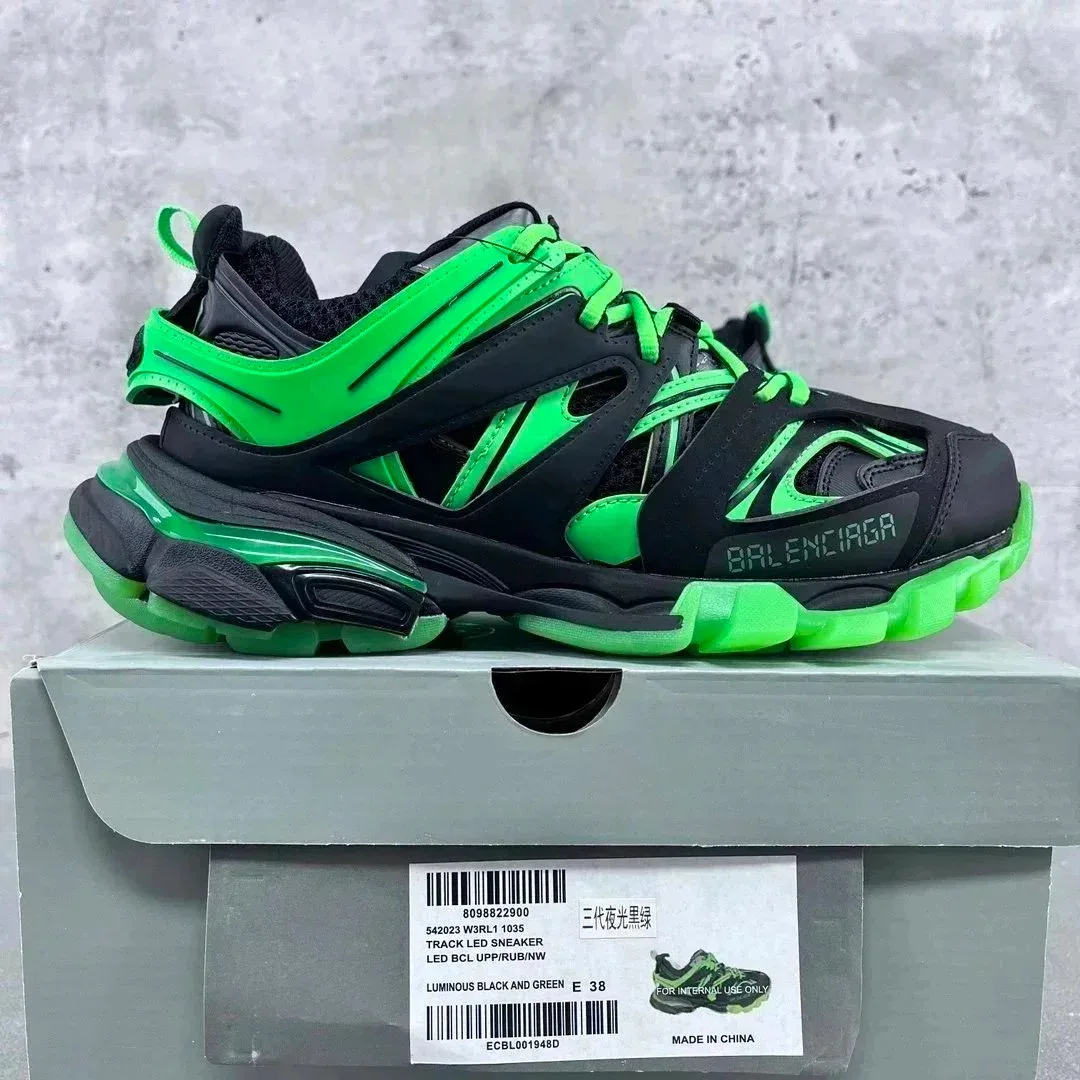 Balenciaga Balenciaga Track LED Sneaker Luminous Black and Green Green - 1