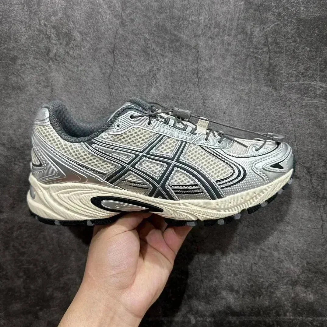 ASICS ASICS Gel-Kayano Silver Sneakers Silver - 1