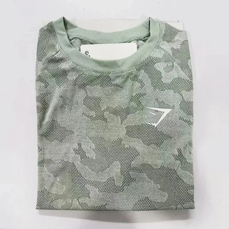 Gymshark Camouflage Pattern T-Shirt Green - 1