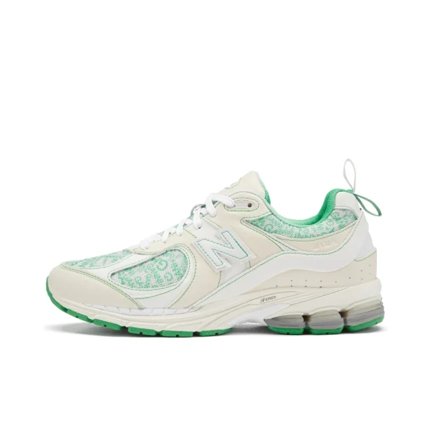 New Balance New Balance 2002R Triple Green Sneakers Green