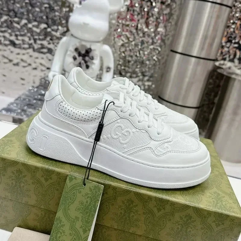 Gucci Gucci GG Marmont White Leather Sneakers White - 1