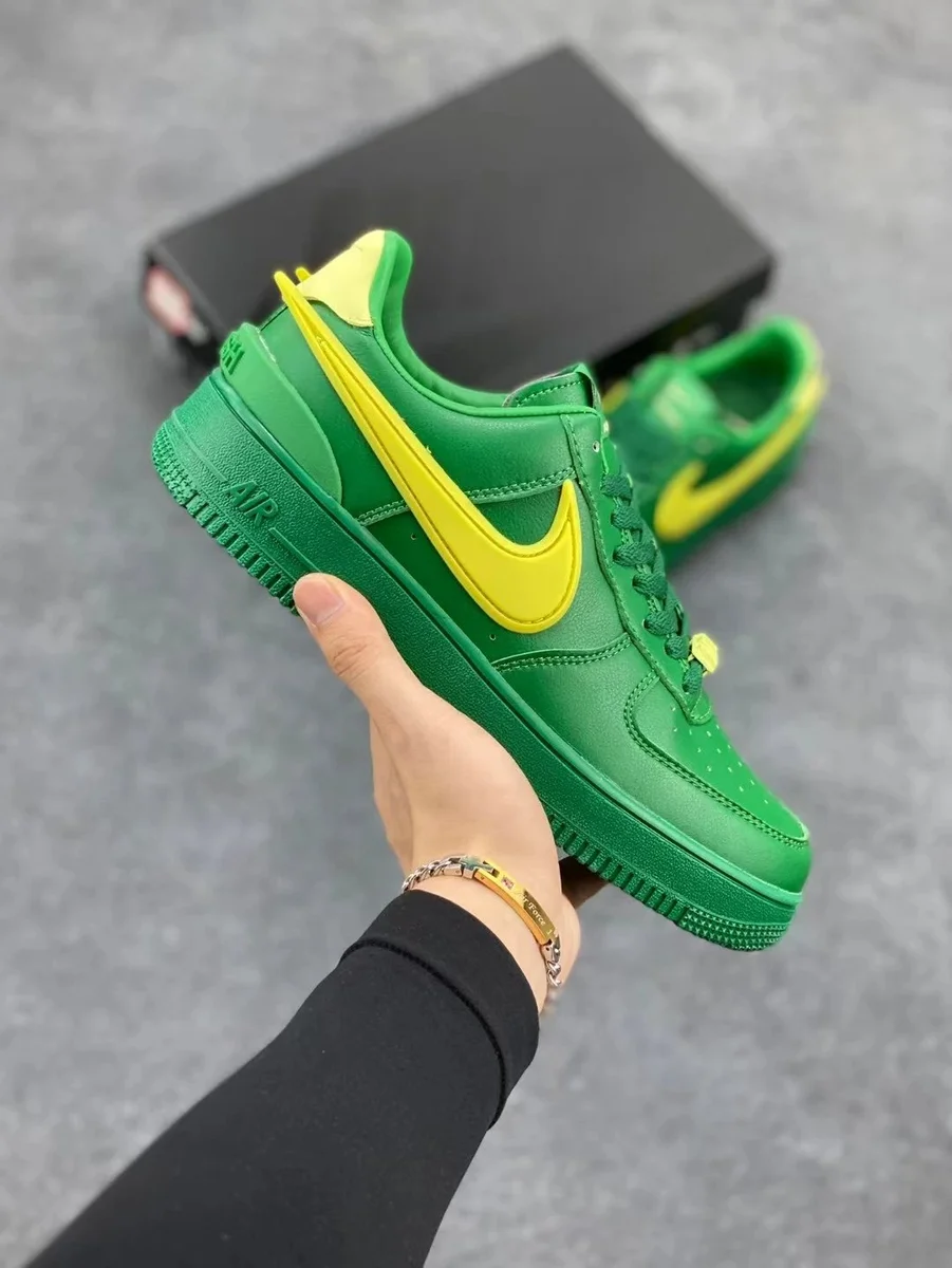 Nike Nike Air Force 1 Green/Yellow Sneakers Green - 1