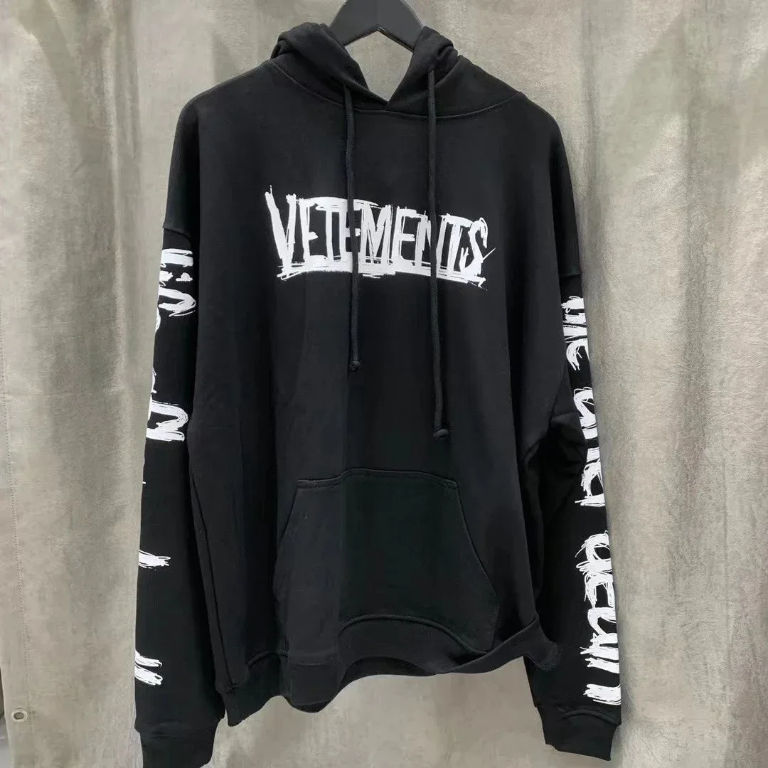 Vetements Vetements Black Logo Print Hoodie Black - 1