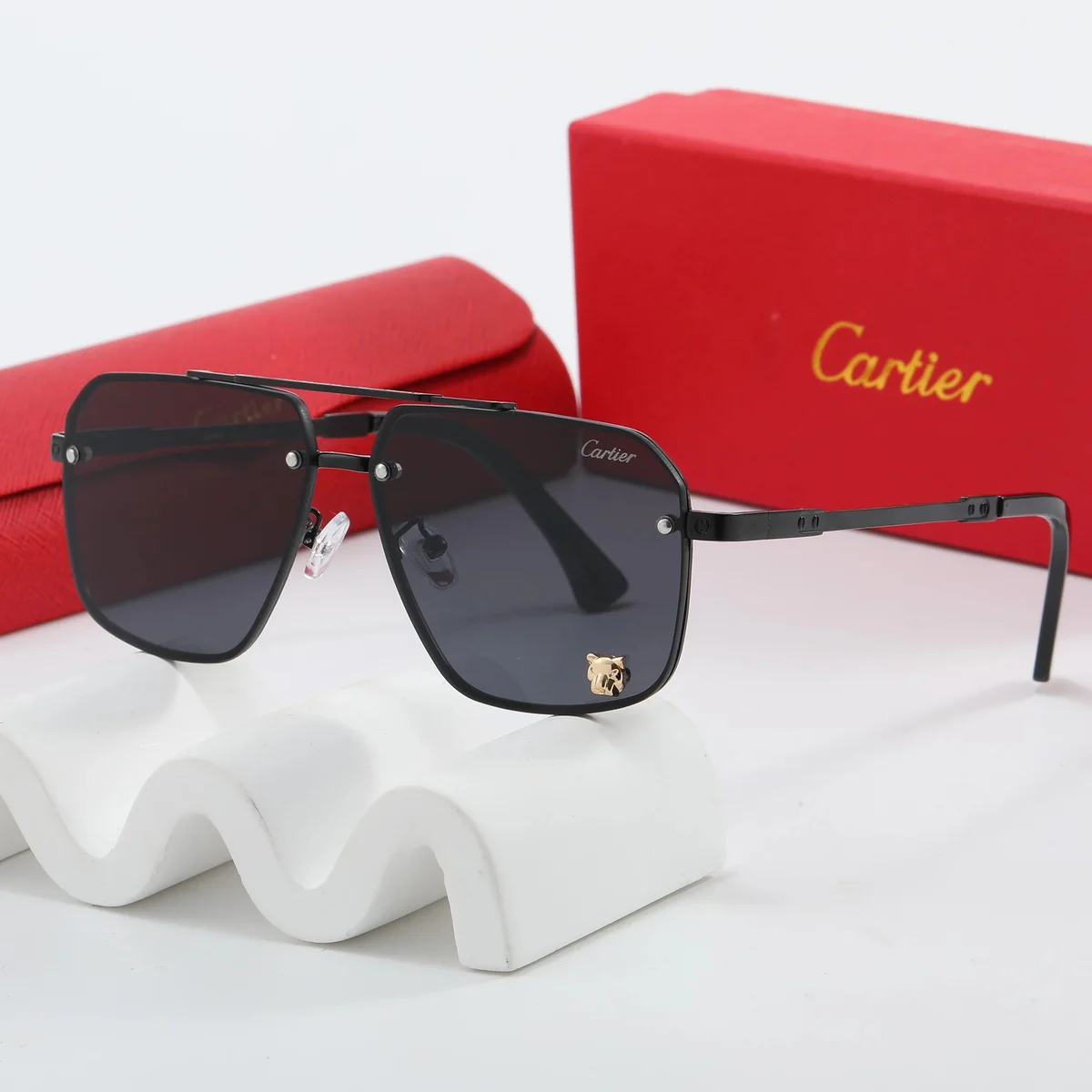 Cartier Cartier Black Panthère Sunglasses Black - 1