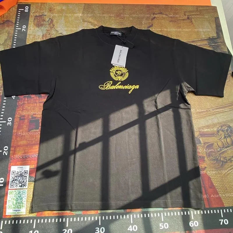 Balenciaga Balenciaga Black Gold Logo T-Shirt Black - 1