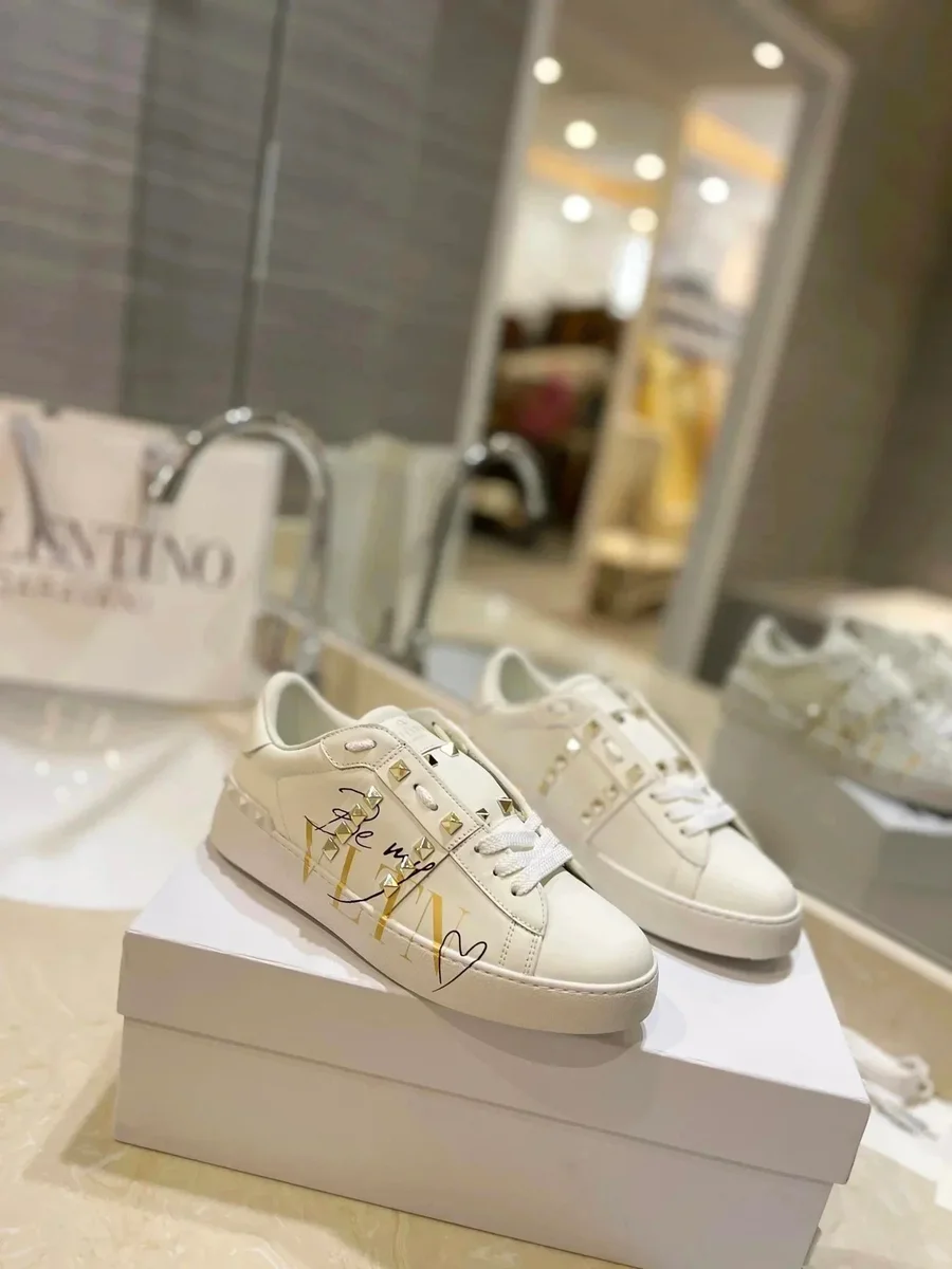 Valentino Valentino Rockstud White Leather Sneakers White - 1