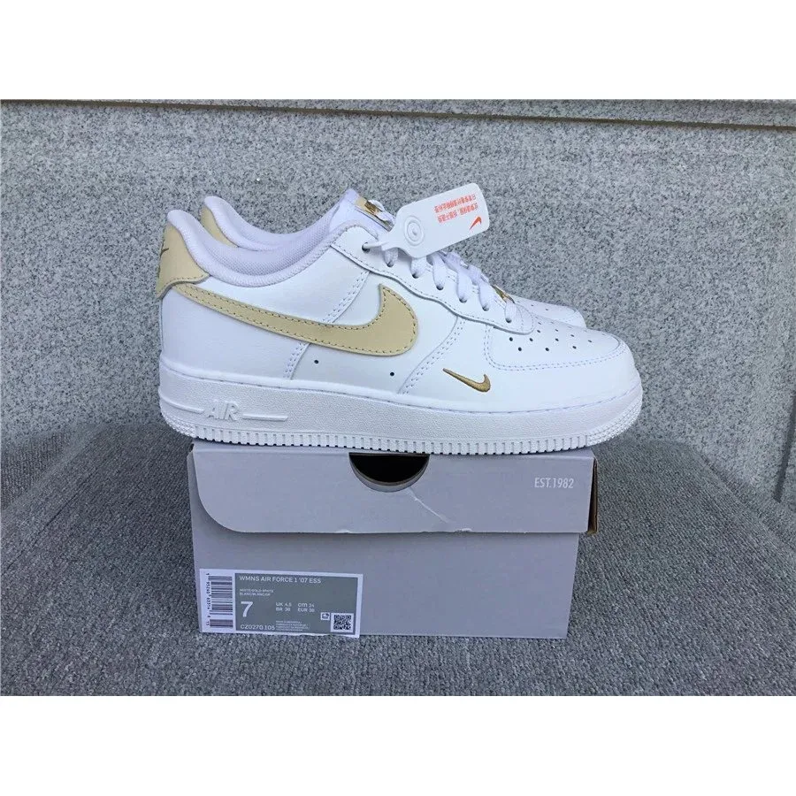 Nike Nike Air Force 1 White/Gold Sneakers White - 1