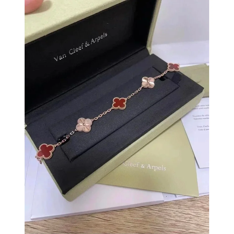 Van Cleef & Arpels Van Cleef & Arpels Alhambra Clover Bracelet Gold - 1