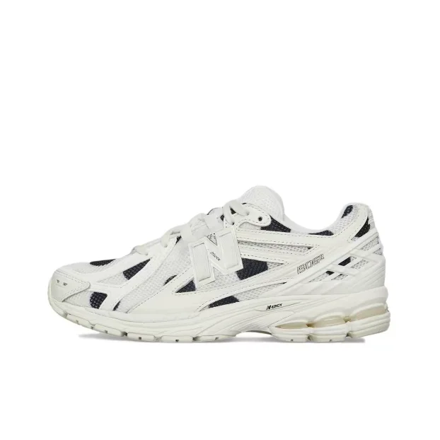 ASICS ASICS Gel-Kayano White/Black Sneakers White - 1