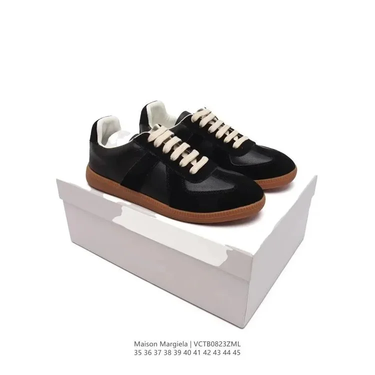 Maison Margiela Maison Margiela Replica Black & White Sneakers Black - 1