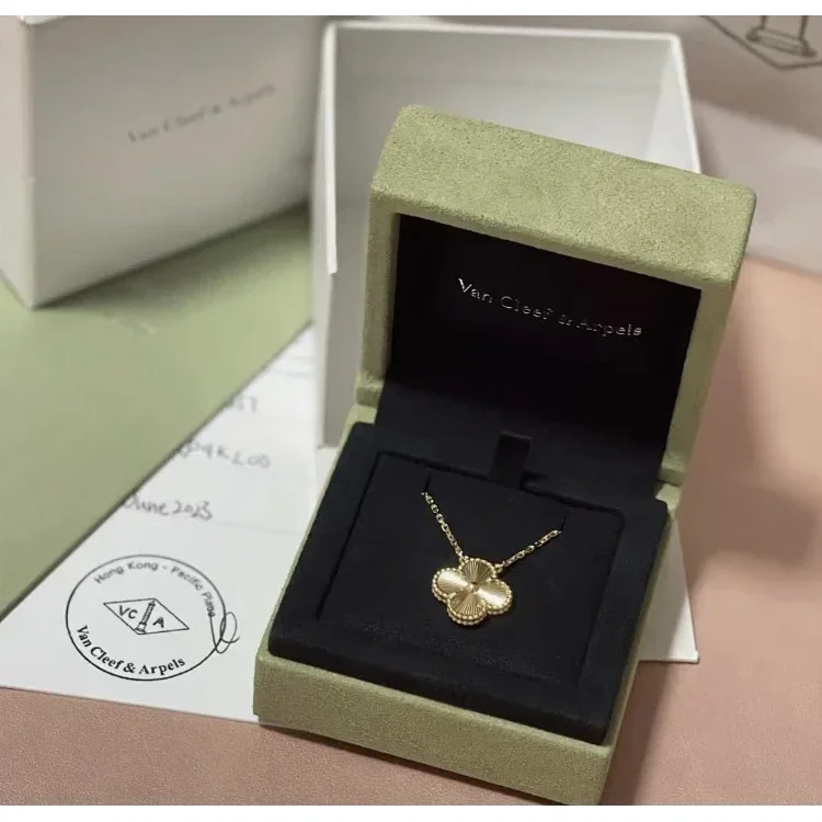 Van Cleef & Arpels Van Clef & Arpels Alhambra Gold Necklace Gold - 1