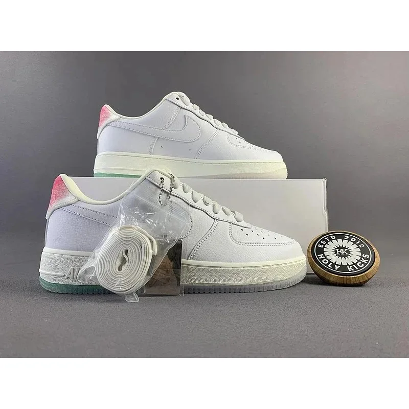 Nike Nike Air Force 1 White Triple Black Sneakers White - 1