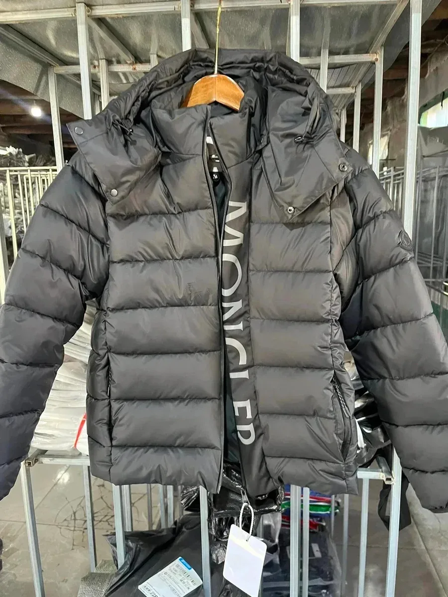Moncler zwarte pufferjas