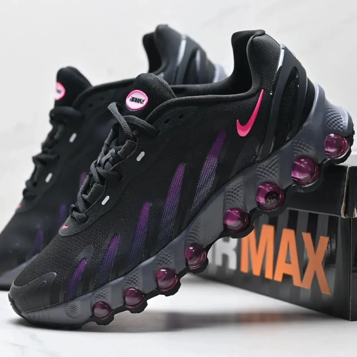 Nike Nike Air Max Reactor Black/Pink Sneakers Black - 1