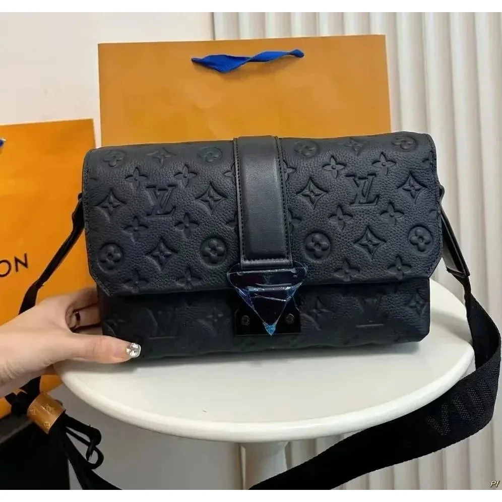 Louis Vuitton Louis Vuitton Neverfull Monogram Bag Black Black